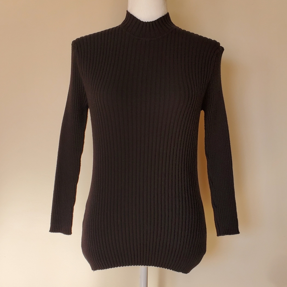 Nomadic Traders Top